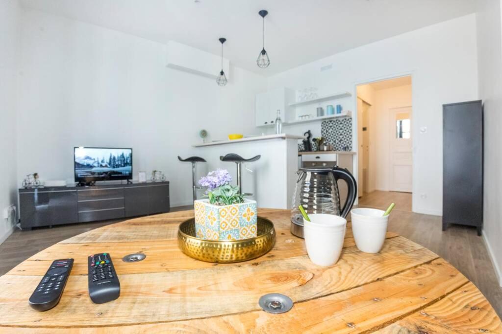 L'Escale - Topdestination-Bourg - Centre Ville - Classe 3 Etoiles Екстериор снимка